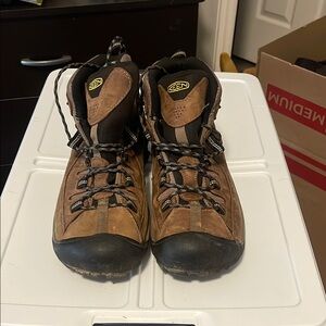 KEEN Men's Brown Hiking Boots
